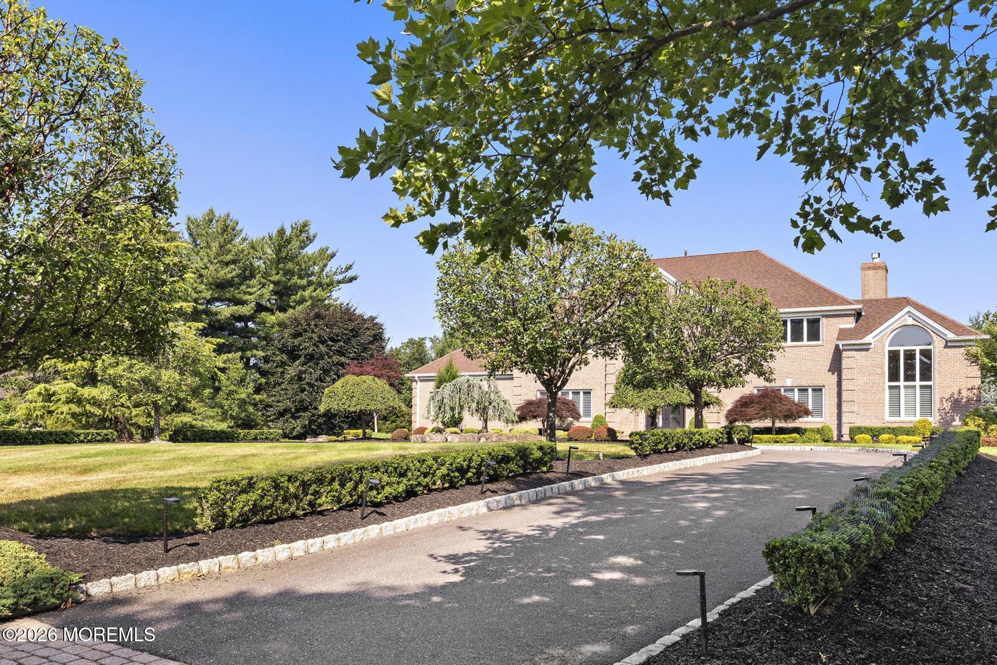 2 Victorian Hill Manalapan NJ 07726