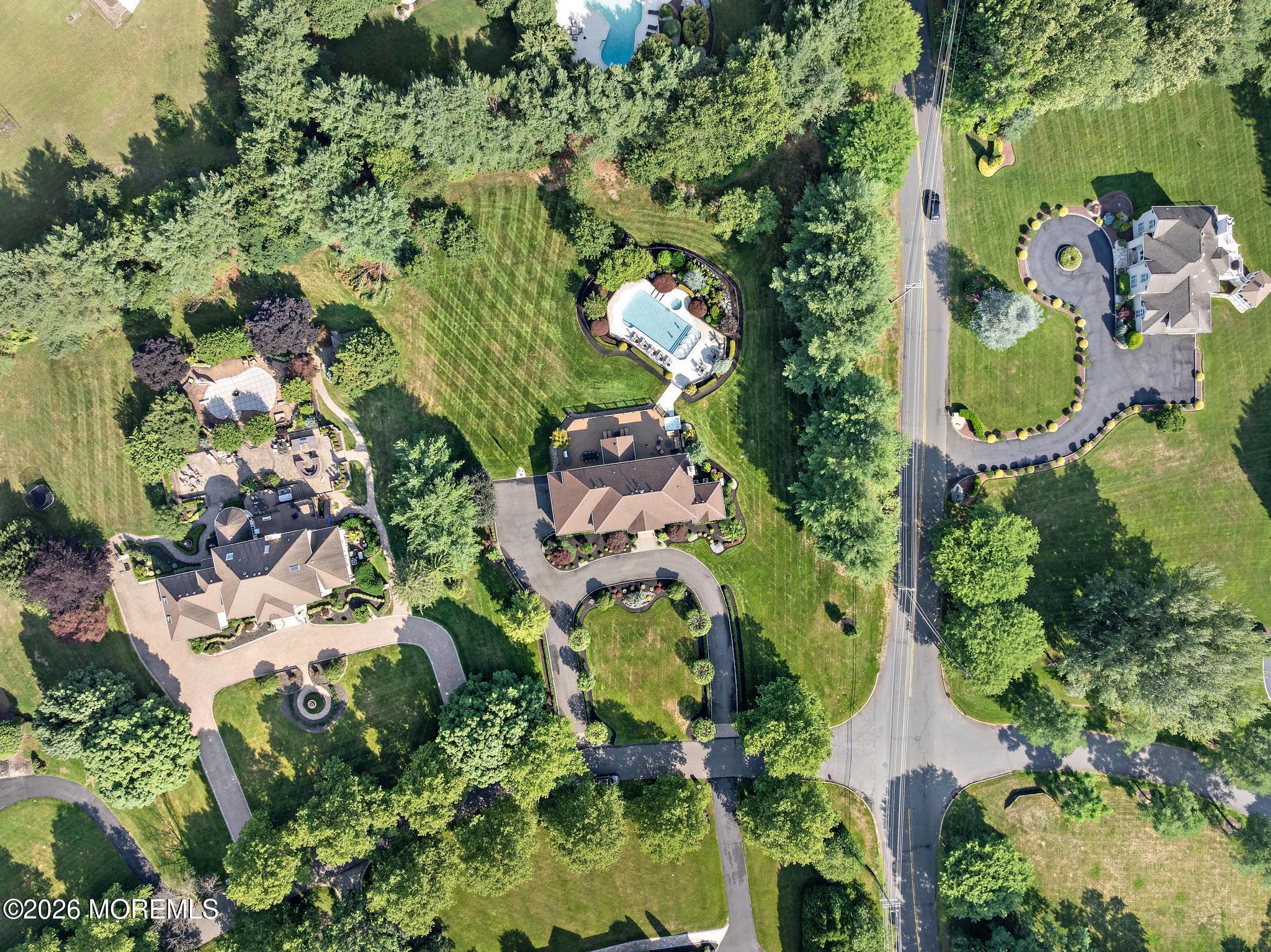 2 Victorian Hill Manalapan NJ 07726