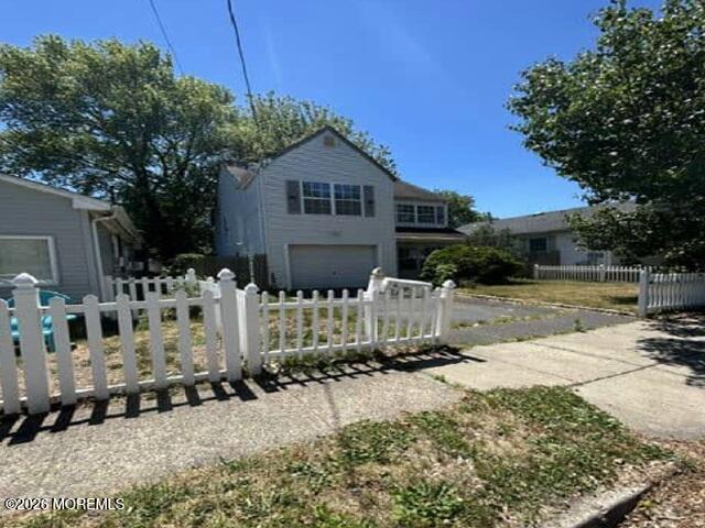Middletown NJ, 90 Monmouth Avenue