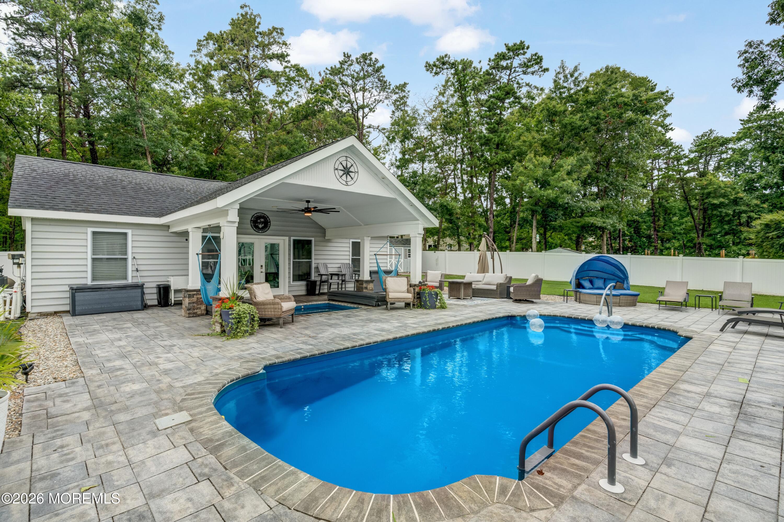 8 Edwards Court Little Egg Harbor NJ 08087