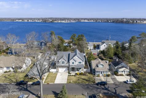 814 Lincoln Avenue Pine Beach NJ 08741