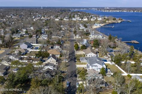 814 Lincoln Avenue Pine Beach NJ 08741