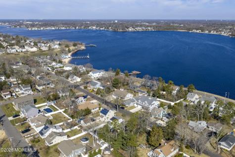 814 Lincoln Avenue Pine Beach NJ 08741