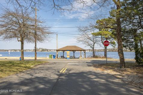 814 Lincoln Avenue Pine Beach NJ 08741