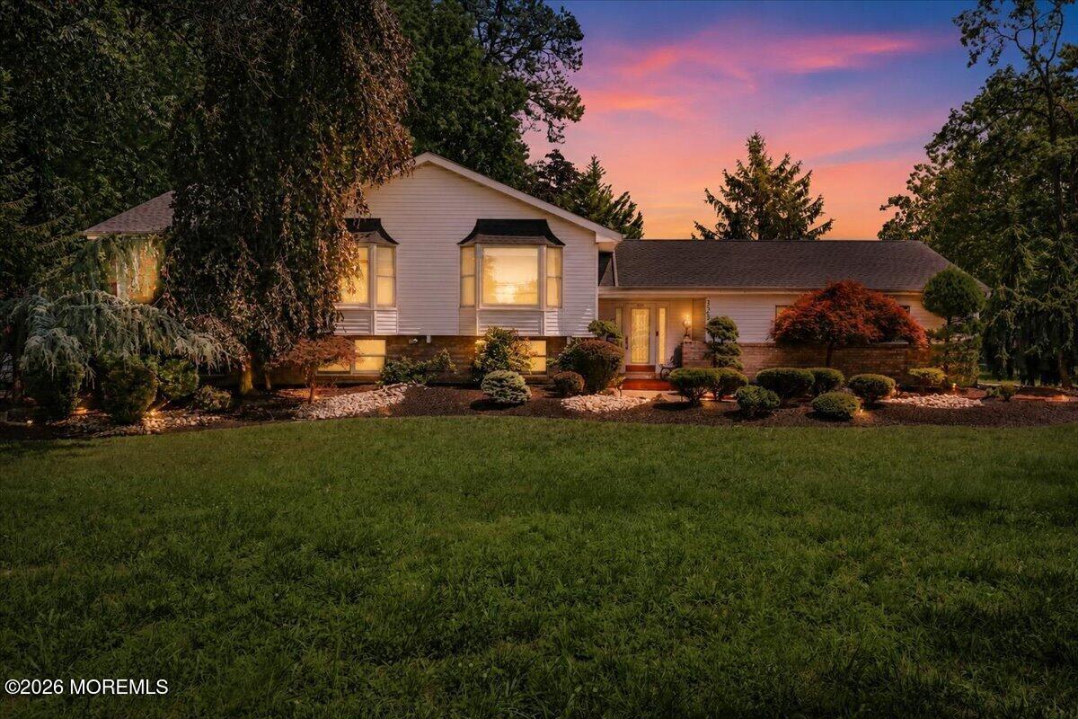 323 Union Hill Road Manalapan NJ 07726