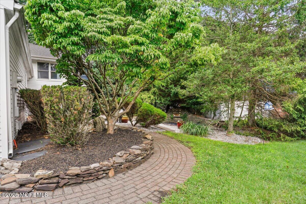 323 Union Hill Road Manalapan NJ 07726