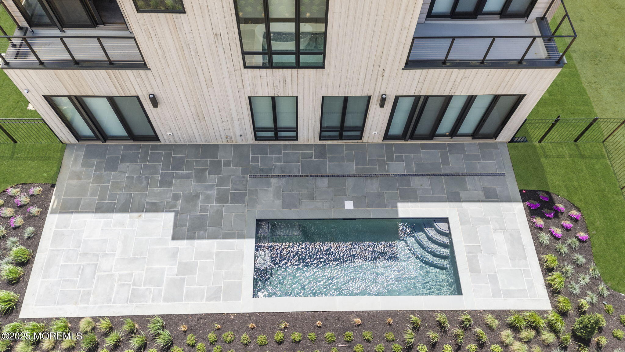 10 Brant Drive Atlantic Highlands NJ 07716