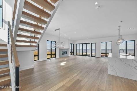 10 Brant Drive Atlantic Highlands NJ 07716