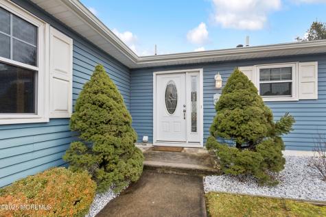 20 Elkton Court Toms River NJ 08757