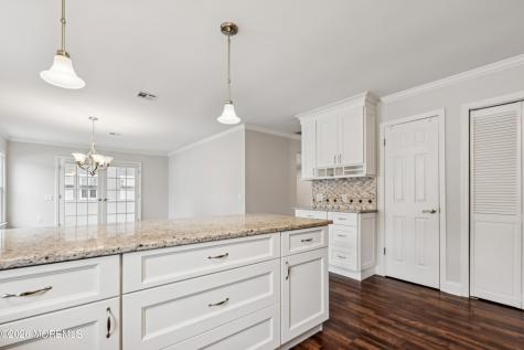 20 Elkton Court Toms River NJ 08757