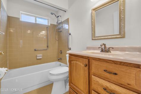 55 Elmswell Avenue Manchester NJ 08759