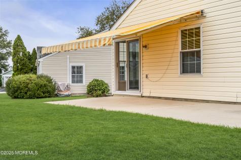 55 Elmswell Avenue Manchester NJ 08759