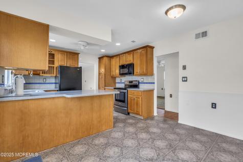 55 Elmswell Avenue Manchester NJ 08759