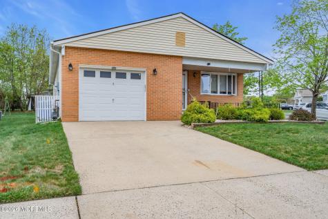 1 Speighstown Place Toms River NJ 08757
