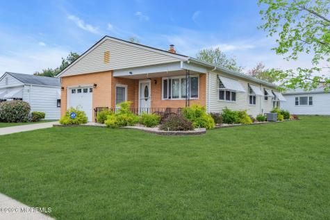 1 Speighstown Place Toms River NJ 08757