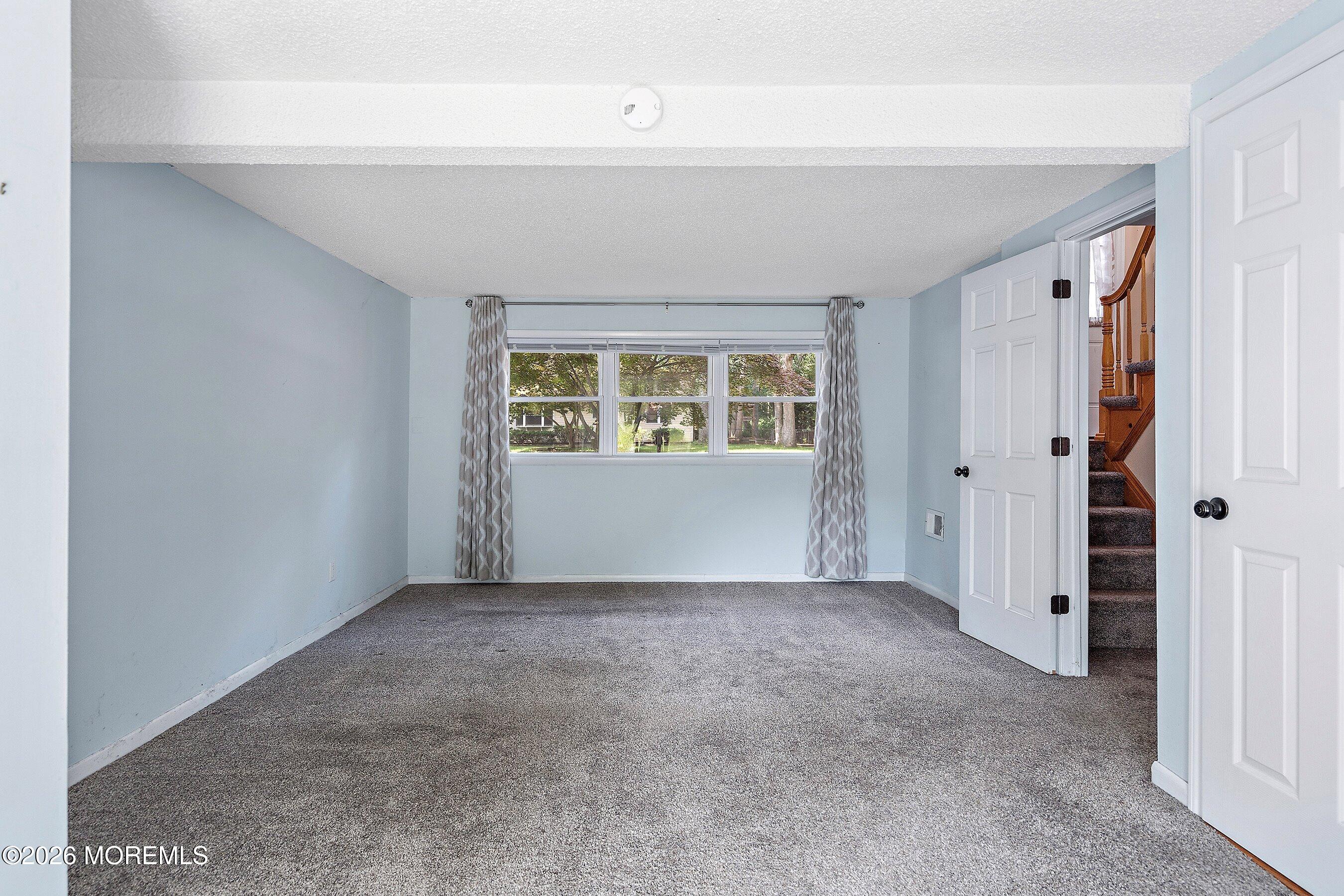 24 Murdock Place Jackson NJ 08527