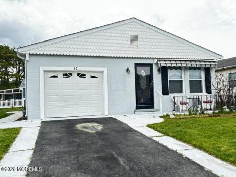 17 Merrilee Lane Toms River NJ 08757