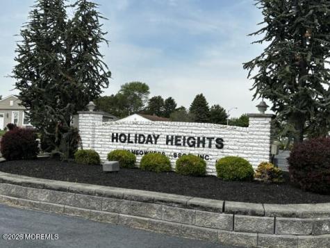 17 Merrilee Lane Toms River NJ 08757
