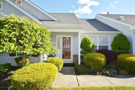 2555 Ridgemont Court Toms River NJ 08755