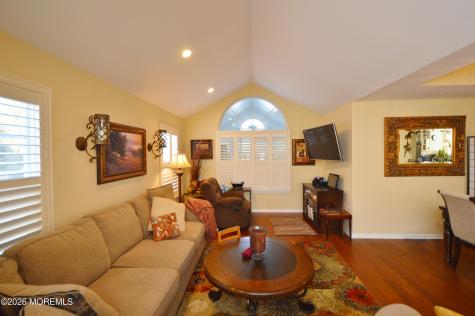 2555 Ridgemont Court Toms River NJ 08755