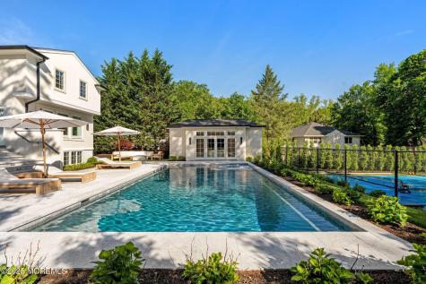 306 Hutchinson Road Englewood NJ 07631