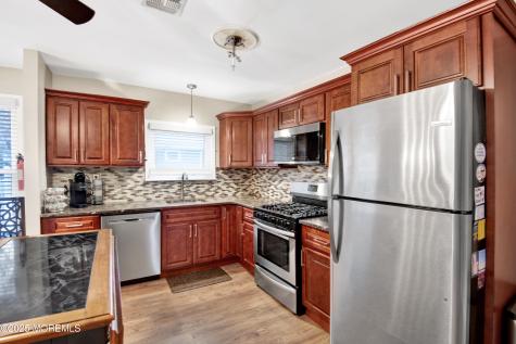 438 Jamaica Boulevard Toms River NJ 08757