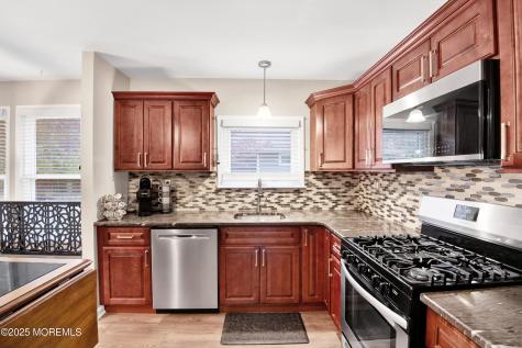 438 Jamaica Boulevard Toms River NJ 08757