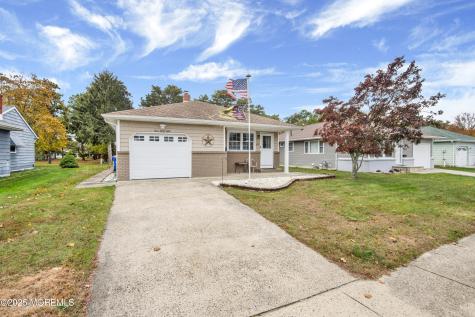 438 Jamaica Boulevard Toms River NJ 08757