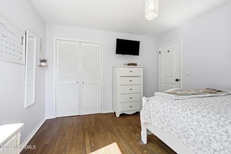 56 Hope Road Tinton Falls NJ 07724