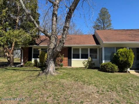 522A Thornbury Court Lakewood NJ 08701