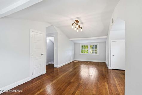 8 Summit Road Neptune Township NJ 07753
