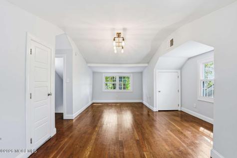 8 Summit Road Neptune Township NJ 07753
