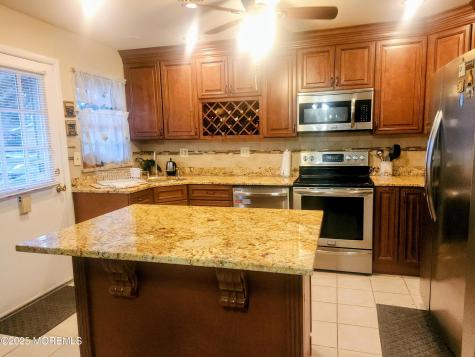 40B Edinburgh Lane Manchester NJ 08759