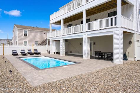 2 E 15th Street Long Beach Twp NJ 08008