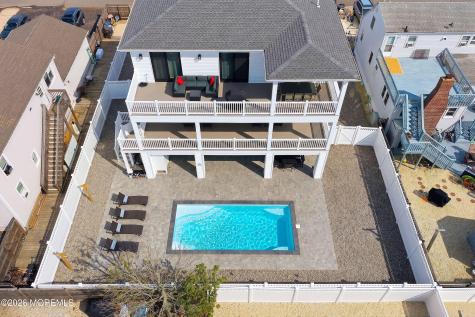 2 E 15th Street Long Beach Twp NJ 08008