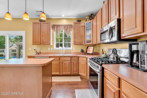 15 Sussex Place Jackson NJ 08527