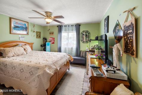 8 Mary Court Barnegat NJ 08005