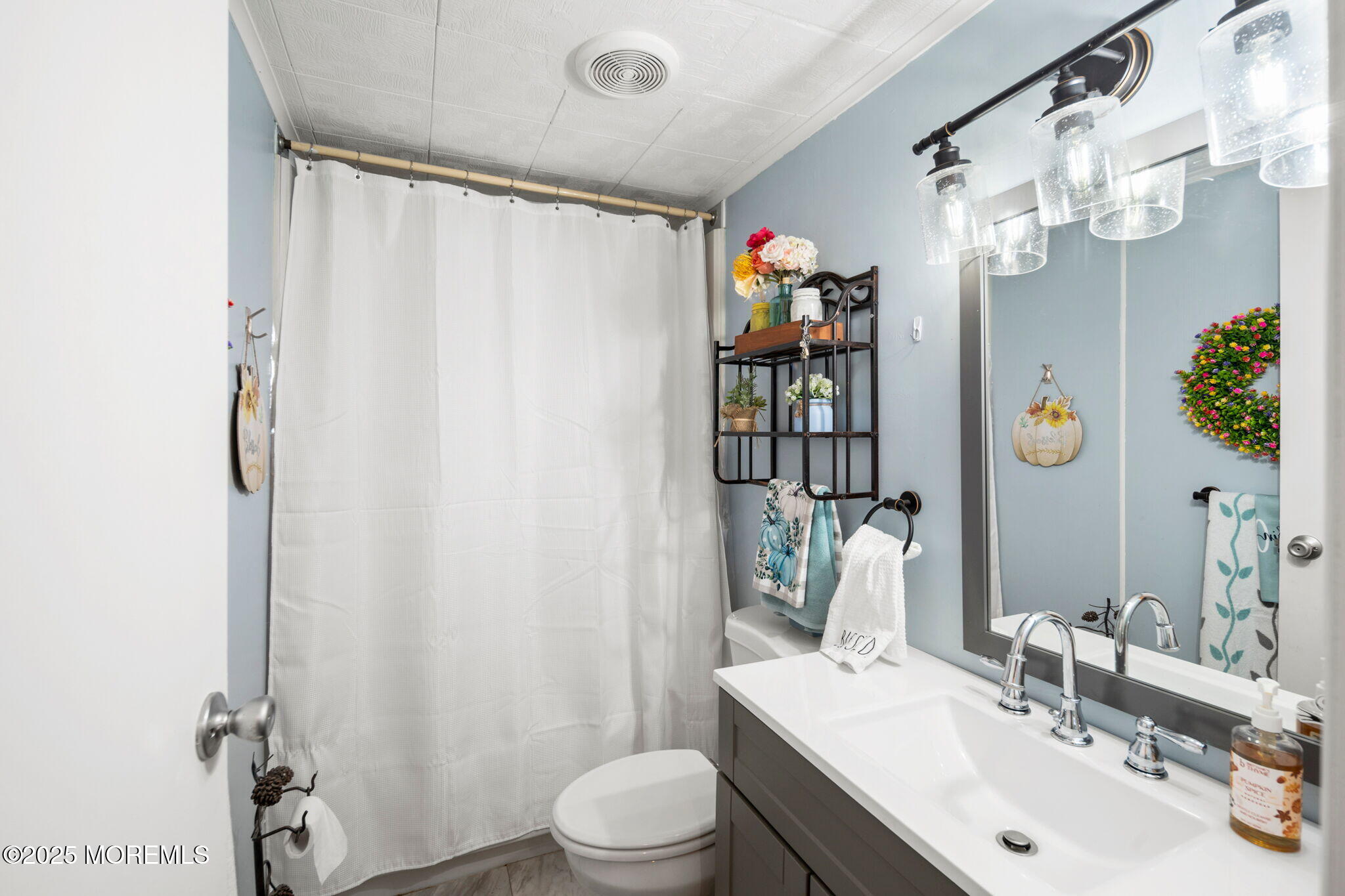 8 Mary Court Barnegat NJ 08005
