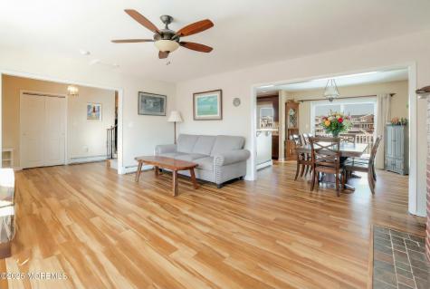 409 3rd Street Beach Haven NJ 08008