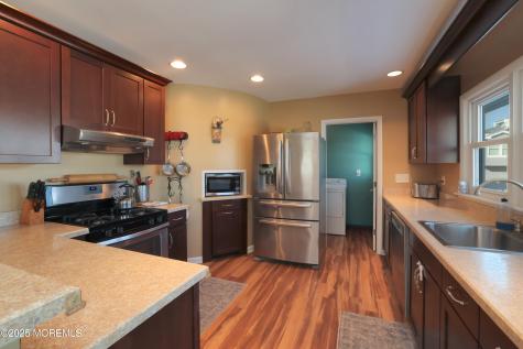 409 3rd Street Beach Haven NJ 08008