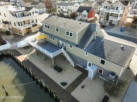 409 3rd Street Beach Haven NJ 08008