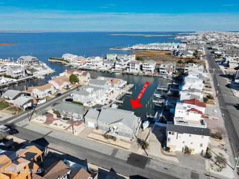 409 3rd Street Beach Haven NJ 08008