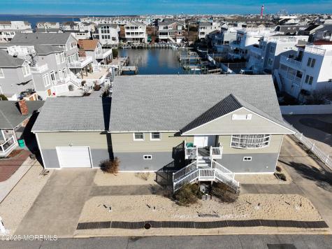 409 3rd Street Beach Haven NJ 08008