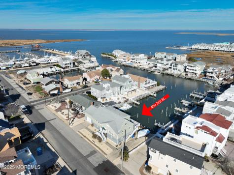 409 3rd Street Beach Haven NJ 08008