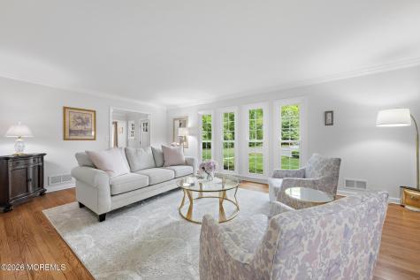 18 Lefferts Court Middletown NJ 07748
