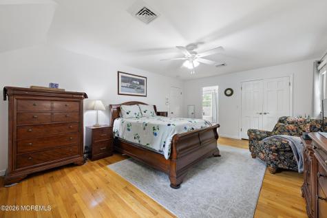 18 Lefferts Court Middletown NJ 07748