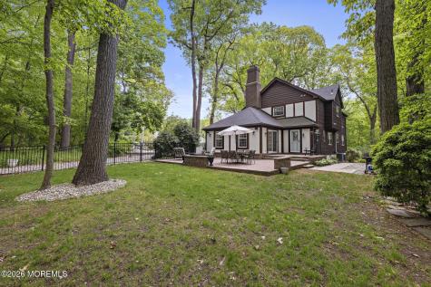 18 Lefferts Court Middletown NJ 07748