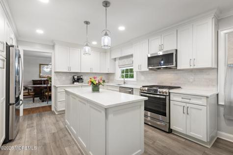18 Lefferts Court Middletown NJ 07748