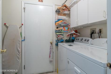 95 Farnworth Close Freehold NJ 07728