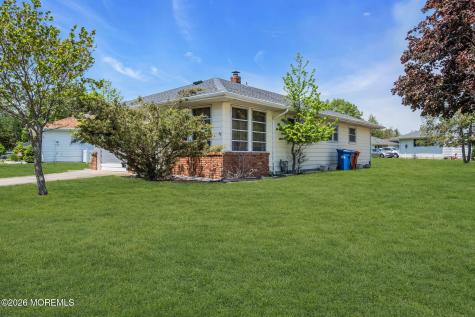 390 Saint Thomas Drive Toms River NJ 08757